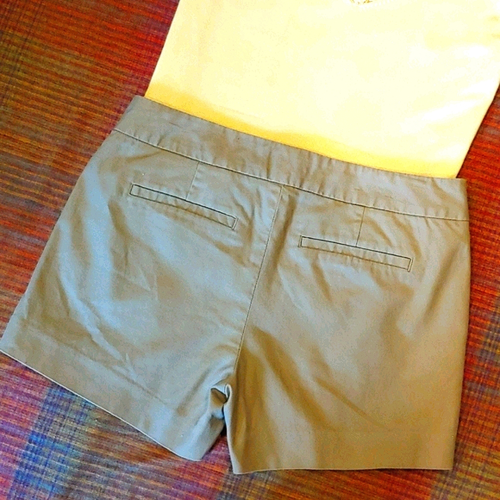 Banana Republic Shorts - Picture 2 of 3